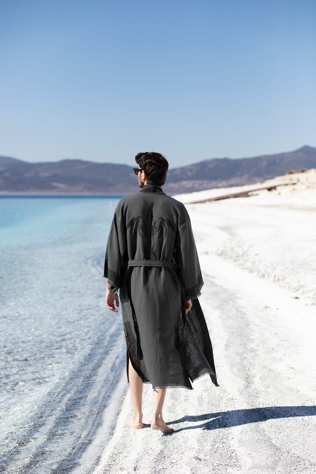 Astra Kimono - Muslin