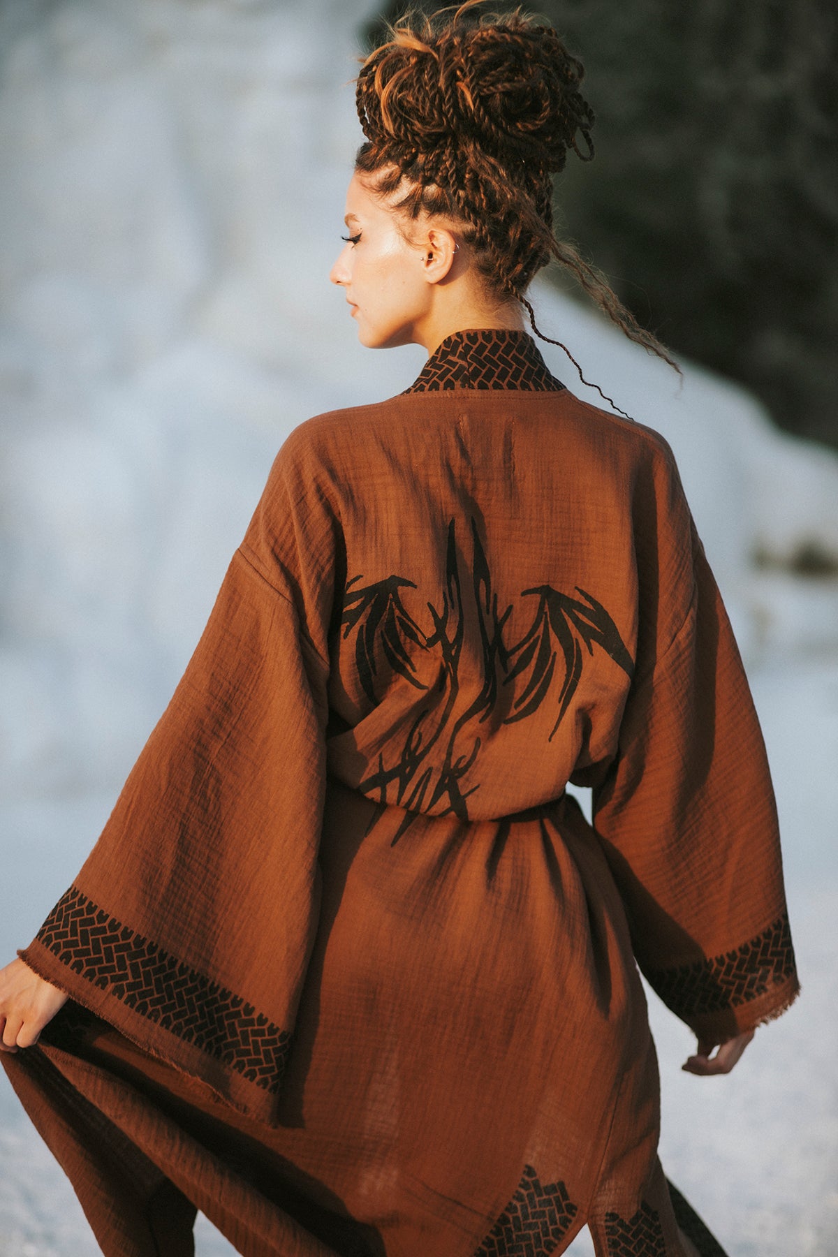 Petra Kimono - Naturally Woven, Effortlessly Worn